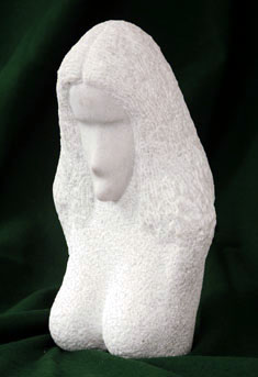 Poprsje ene,  mramor chelicko / Woman bust, marble chelicko